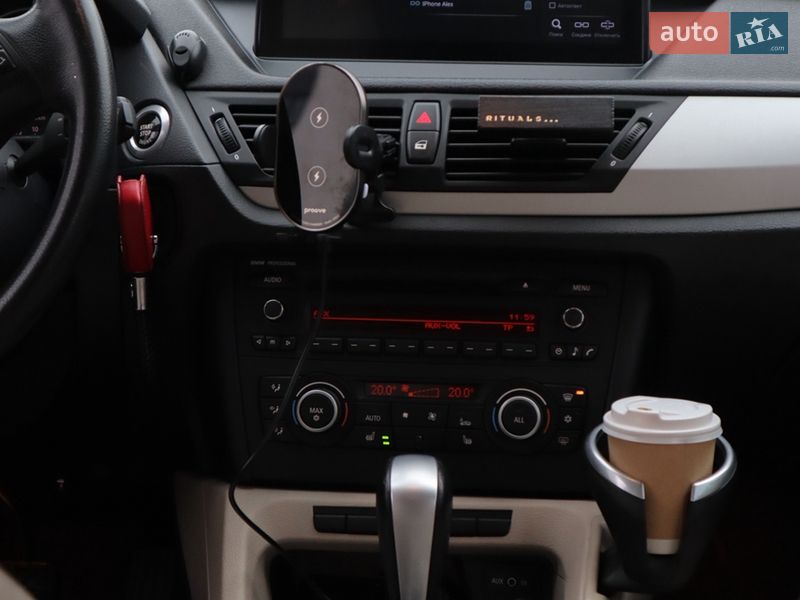 Позашляховик / Кросовер BMW X1 2010 в Києві