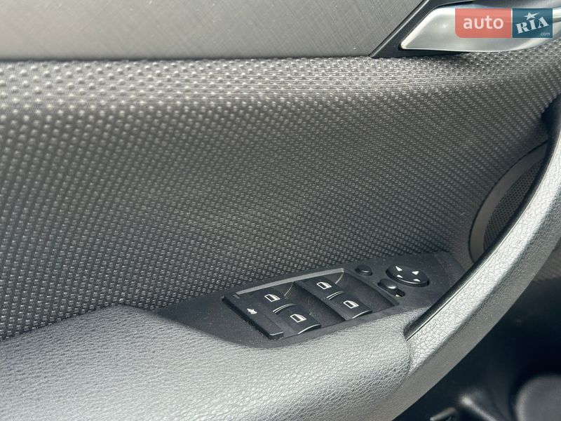 Позашляховик / Кросовер BMW X1 2012 в Вінниці