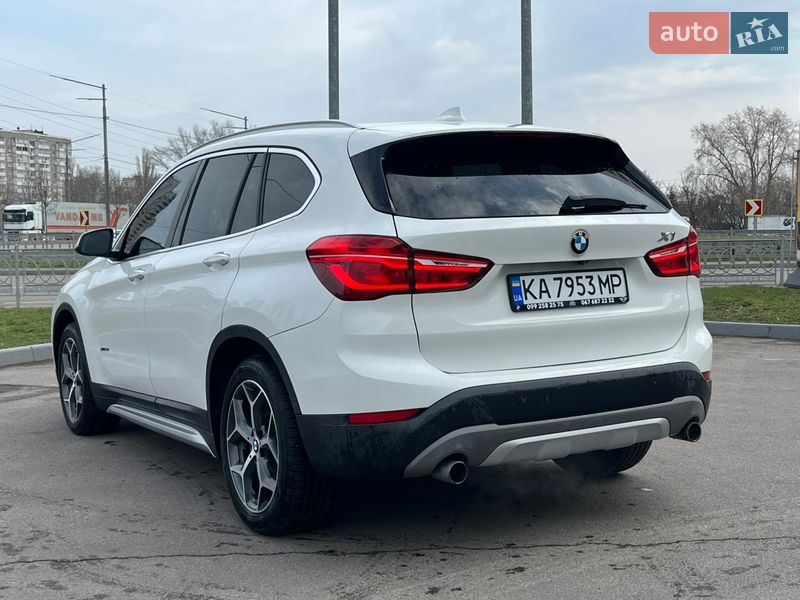 Внедорожник / Кроссовер BMW X1 2016 в Киеве