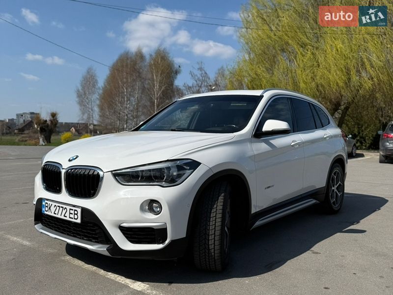Внедорожник / Кроссовер BMW X1 2017 в Ровно