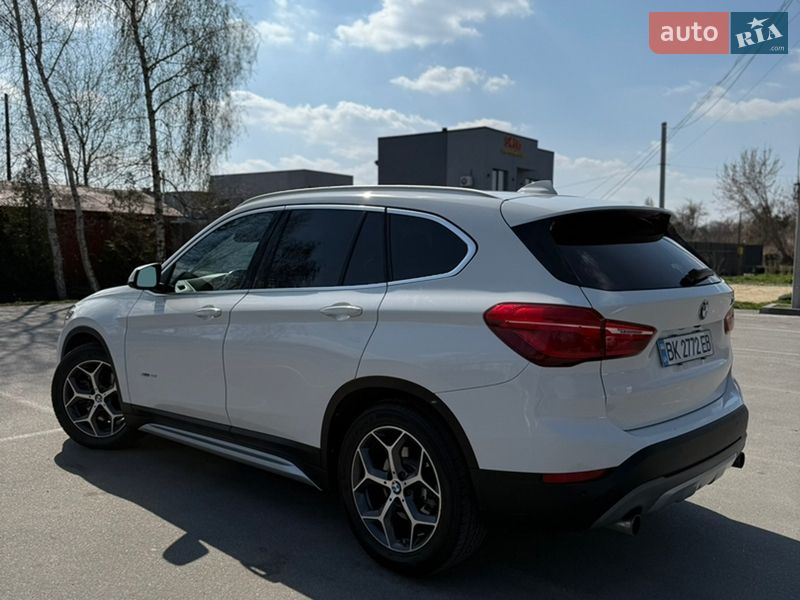 Внедорожник / Кроссовер BMW X1 2017 в Ровно