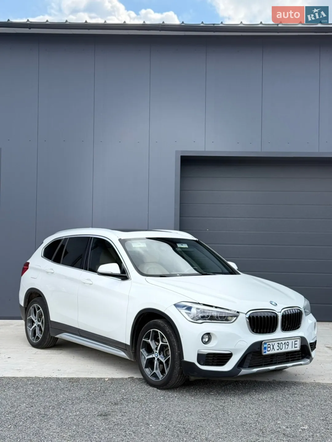 2017 BMW X1 - мініатюра 3