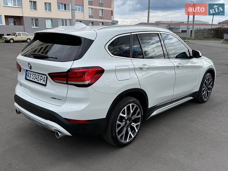 BMW X1 2021 VIN WBXJG9C07M5U40101 фото оголошення 11 з 122