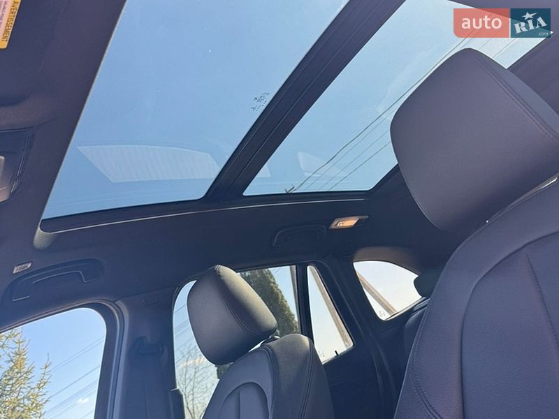 Внедорожник / Кроссовер BMW X1 2019 в Львове