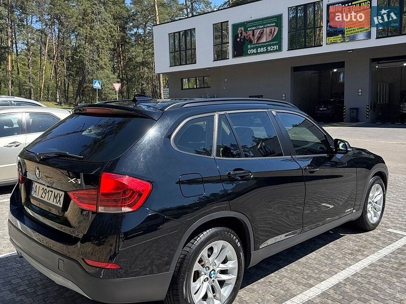 Внедорожник / Кроссовер BMW X1 2014 в Обухове