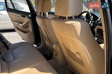 Внедорожник / Кроссовер BMW X1 2014 в Обухове