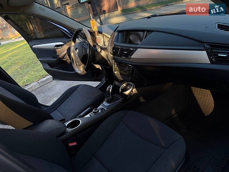 Внедорожник / Кроссовер BMW X1 2012 в Чернигове