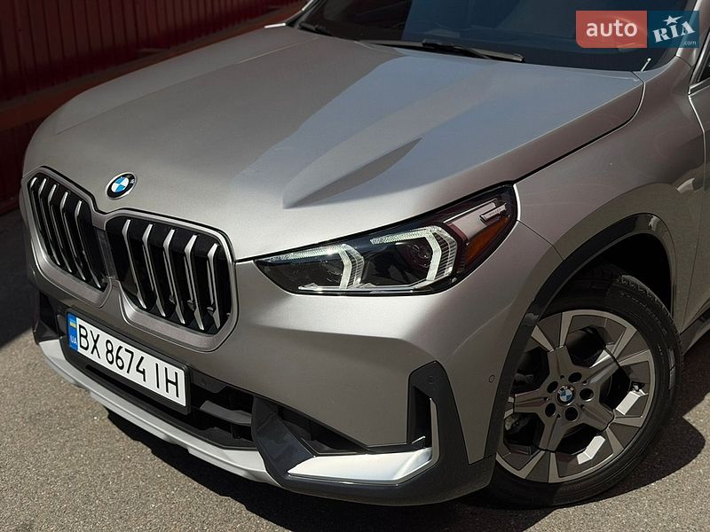 Внедорожник / Кроссовер BMW X1 2023 в Киеве