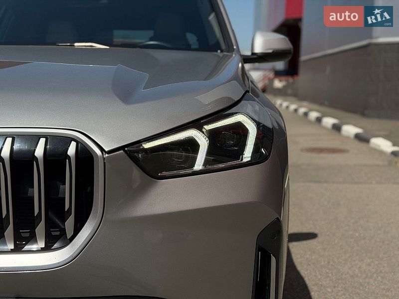 Внедорожник / Кроссовер BMW X1 2023 в Киеве