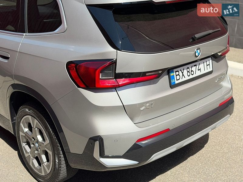Внедорожник / Кроссовер BMW X1 2023 в Киеве