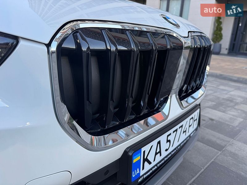 Внедорожник / Кроссовер BMW X1 2024 в Киеве