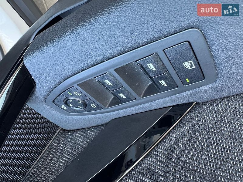 Внедорожник / Кроссовер BMW X1 2024 в Киеве