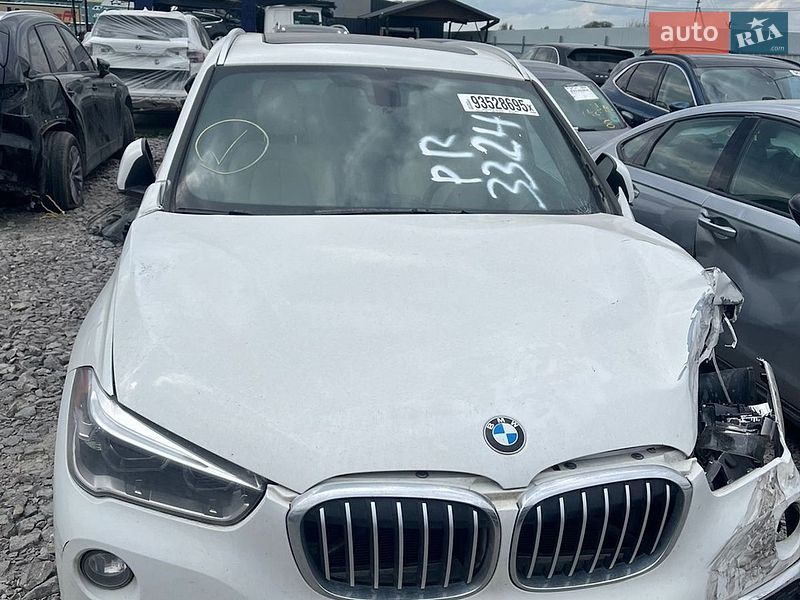 Внедорожник / Кроссовер BMW X1 2017 в Львове