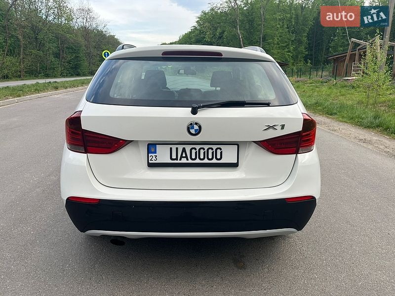 Внедорожник / Кроссовер BMW X1 2010 в Хмельницком