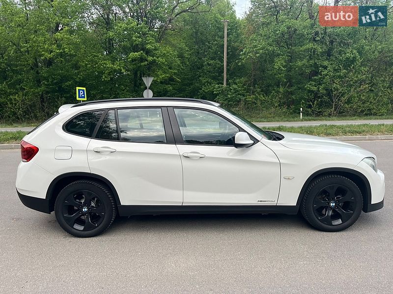 Внедорожник / Кроссовер BMW X1 2010 в Хмельницком