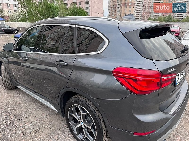 Внедорожник / Кроссовер BMW X1 2017 в Киеве