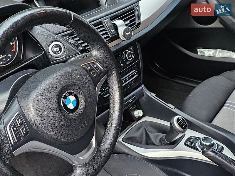 Внедорожник / Кроссовер BMW X1 2013 в Журавном