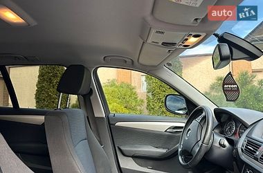 Внедорожник / Кроссовер BMW X1 2011 в Мукачево