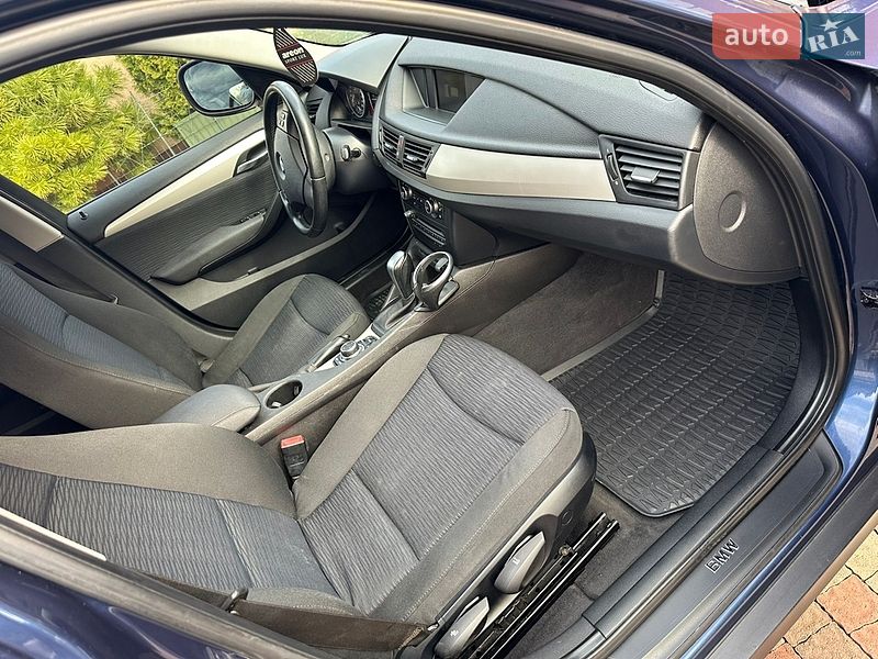 Внедорожник / Кроссовер BMW X1 2011 в Мукачево