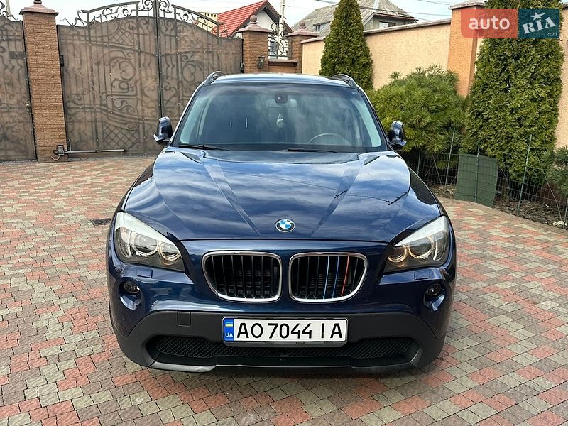 Внедорожник / Кроссовер BMW X1 2011 в Мукачево