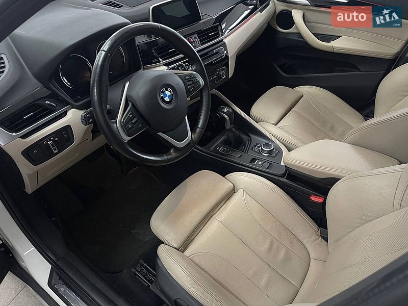 Внедорожник / Кроссовер BMW X1 2019 в Киеве