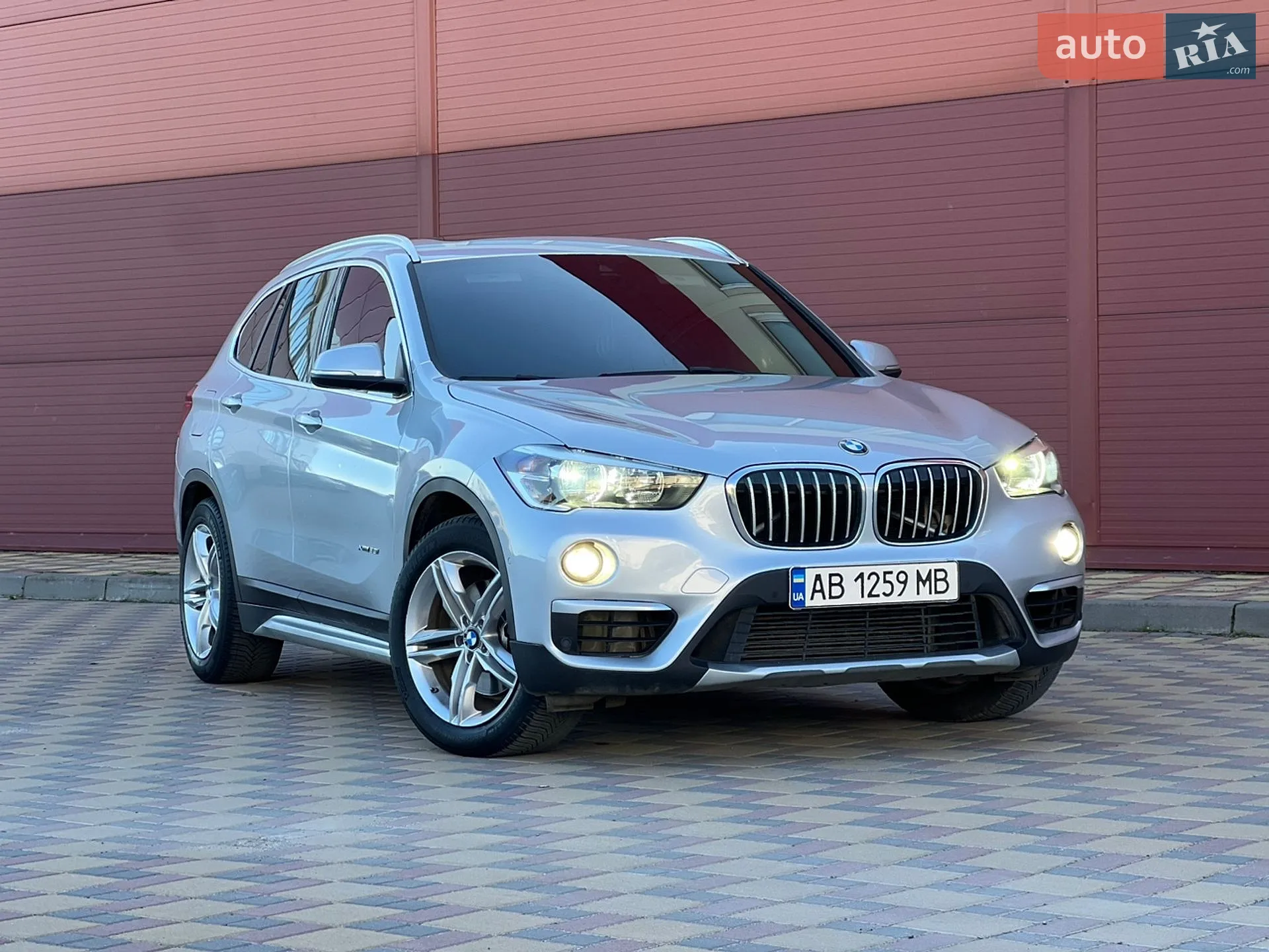 2015 BMW X1 - мініатюра 2