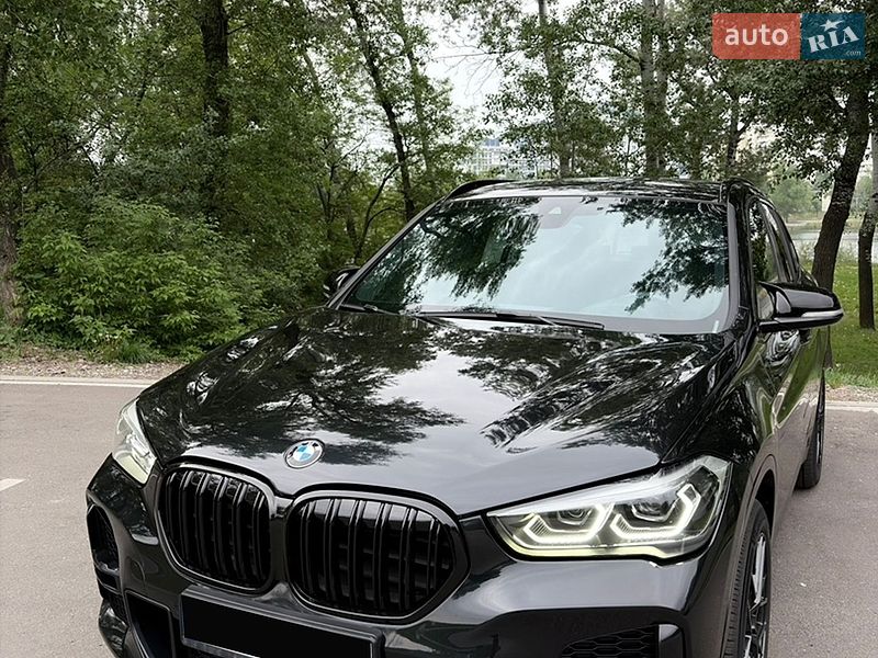 Внедорожник / Кроссовер BMW X1 2020 в Киеве