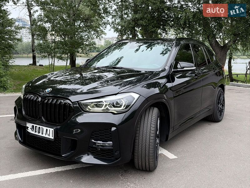 Внедорожник / Кроссовер BMW X1 2020 в Киеве