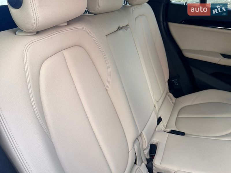 Внедорожник / Кроссовер BMW X1 2016 в Ивано-Франковске