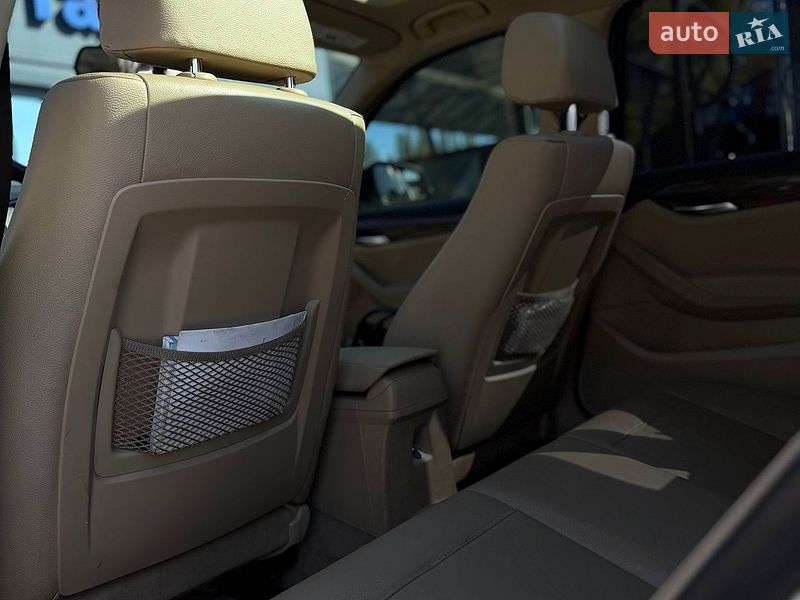 Внедорожник / Кроссовер BMW X1 2013 в Днепре