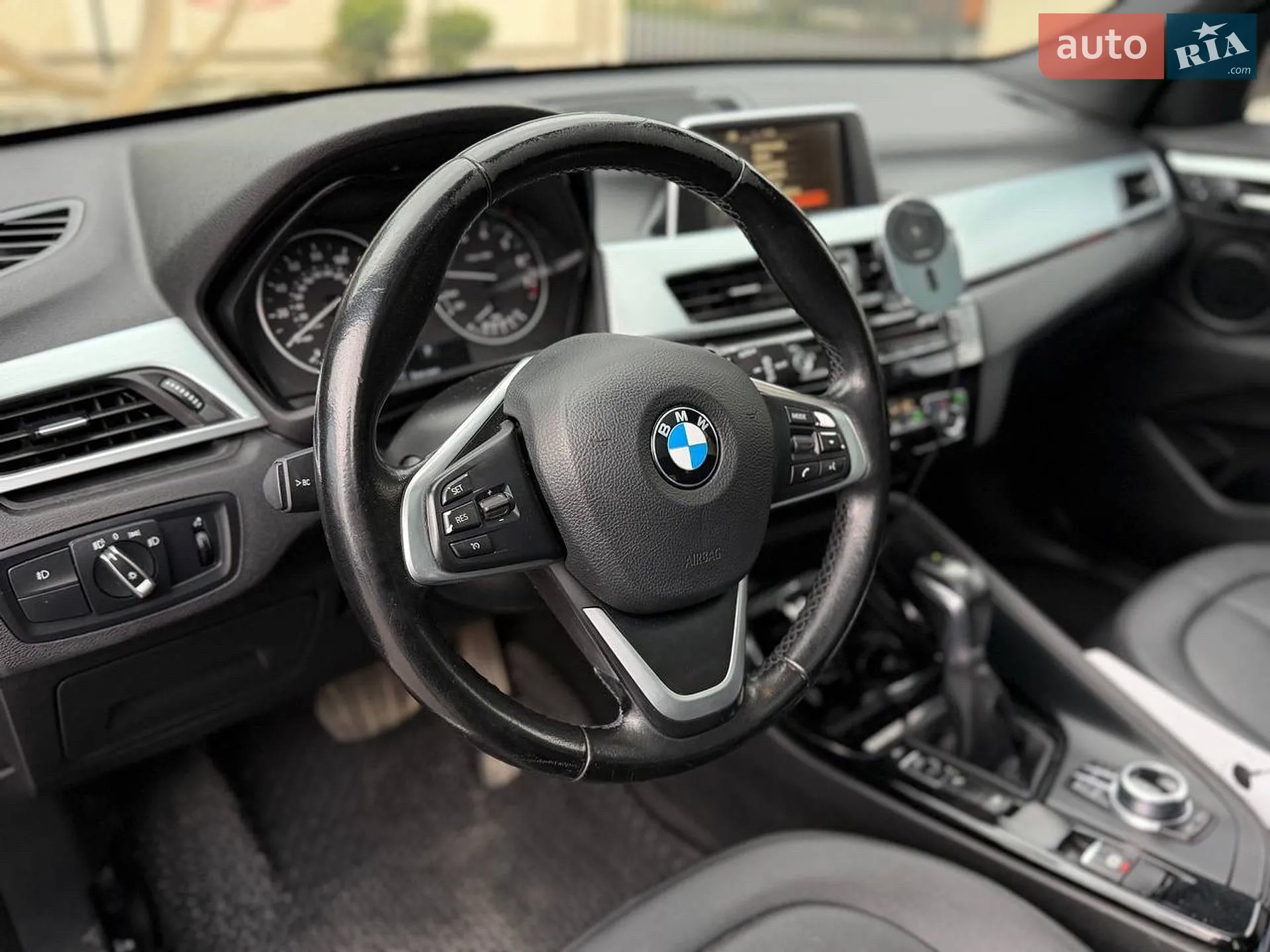 2016 BMW X1 - мініатюра 15