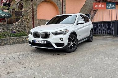 Внедорожник / Кроссовер BMW X1 2015 в Ровно
