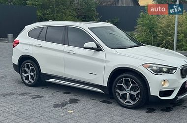 Внедорожник / Кроссовер BMW X1 2016 в Самборе