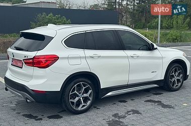 Внедорожник / Кроссовер BMW X1 2016 в Самборе