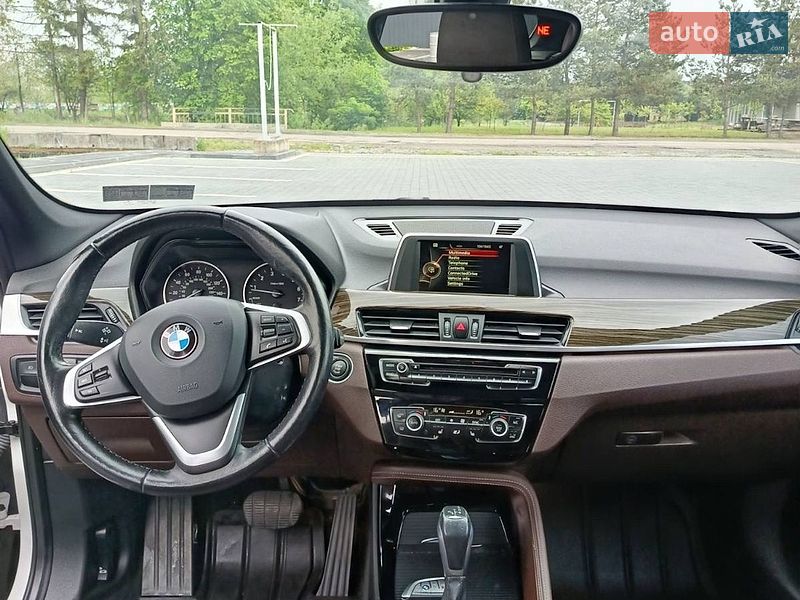 Внедорожник / Кроссовер BMW X1 2016 в Самборе