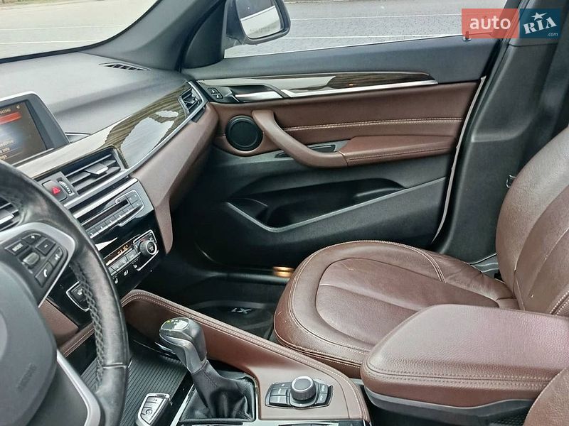 Внедорожник / Кроссовер BMW X1 2016 в Самборе