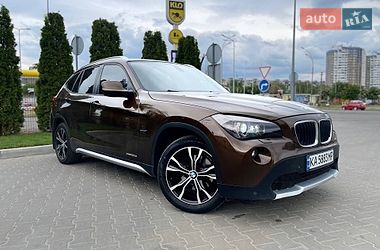 Внедорожник / Кроссовер BMW X1 2010 в Киеве
