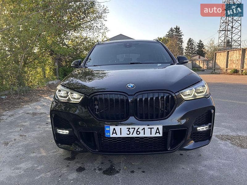 Внедорожник / Кроссовер BMW X1 2021 в Киеве