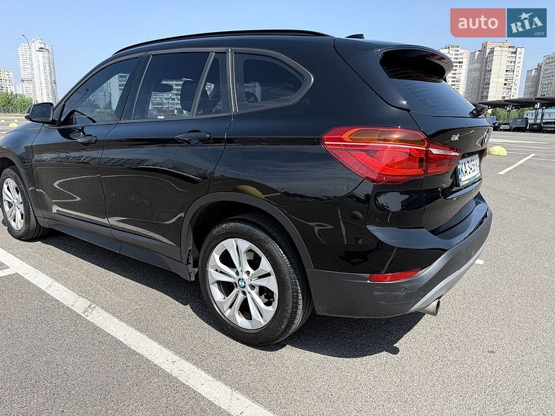 Внедорожник / Кроссовер BMW X1 2017 в Киеве