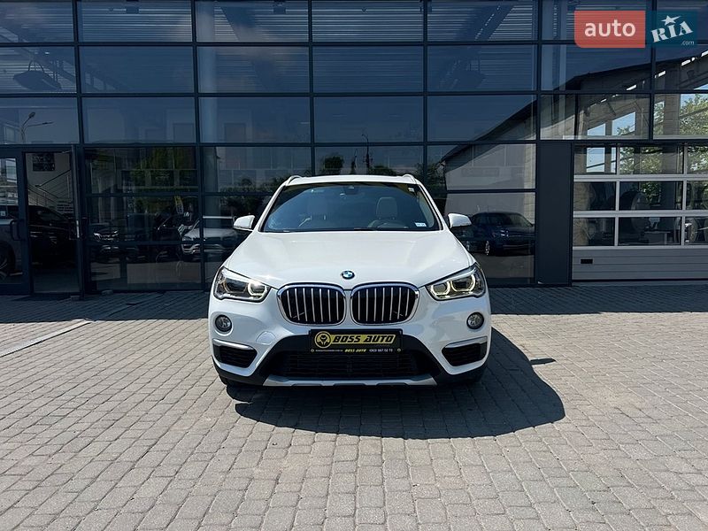Позашляховик / Кросовер BMW X1 2016 в Івано-Франківську