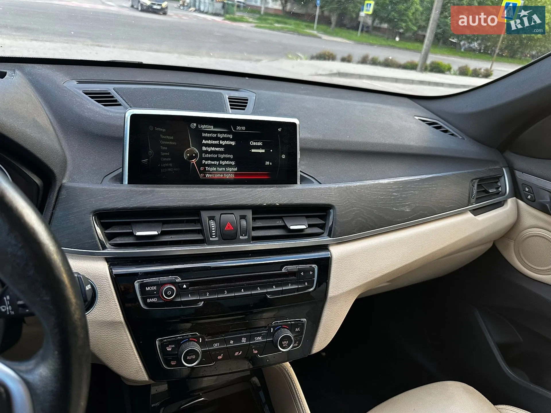 2016 BMW X1 - мініатюра 18