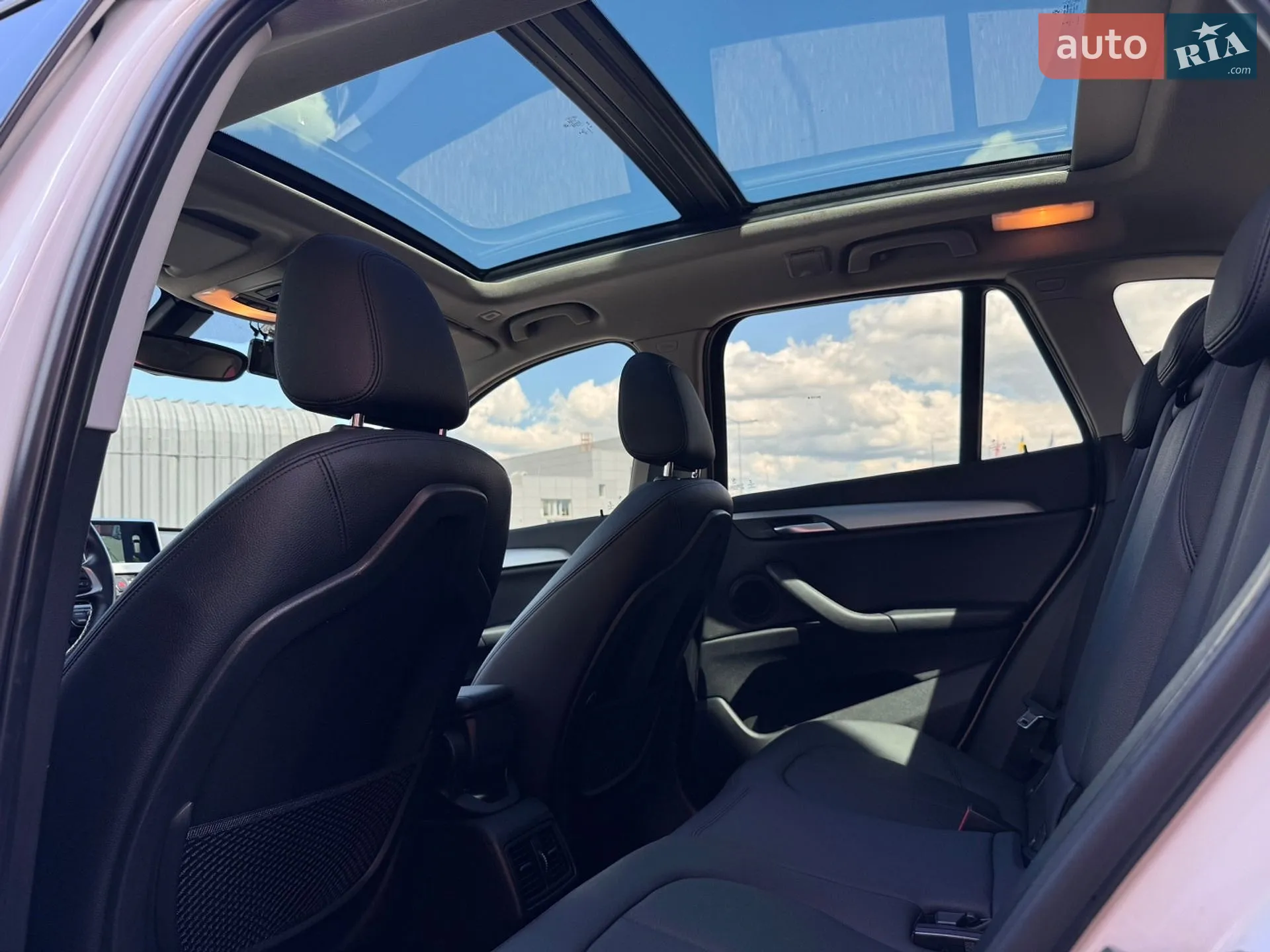 2016 BMW X1 - мініатюра 38