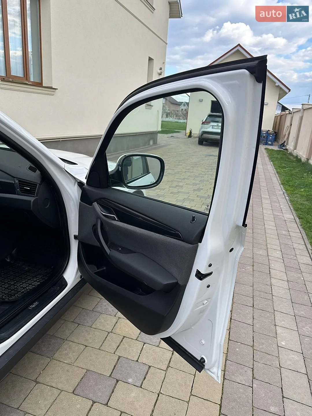 2011 BMW X1 - мініатюра 15