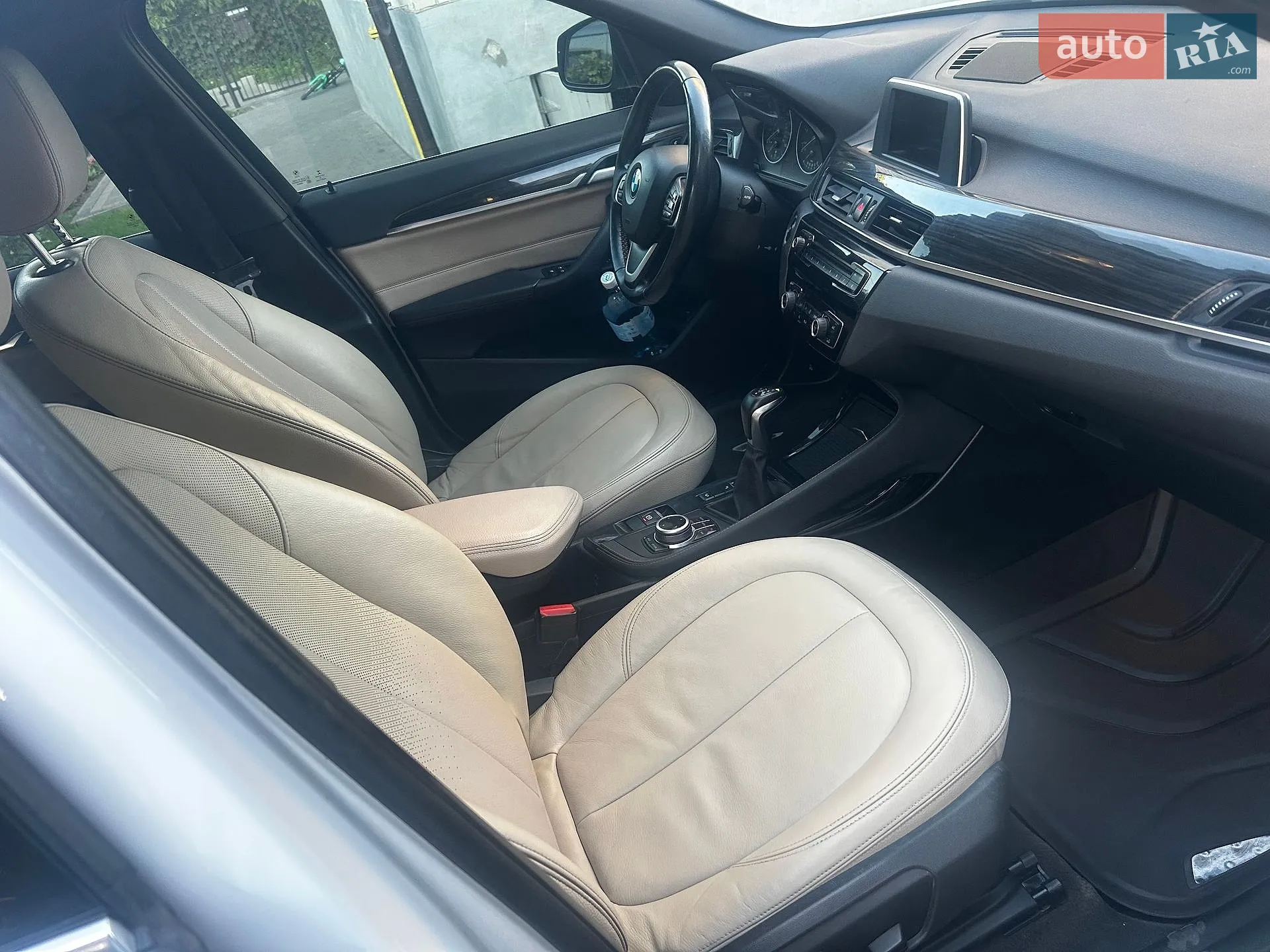 BMW X1 2016 VIN WBXHT3Z38G4A50842 фото оголошення 24 з 36
