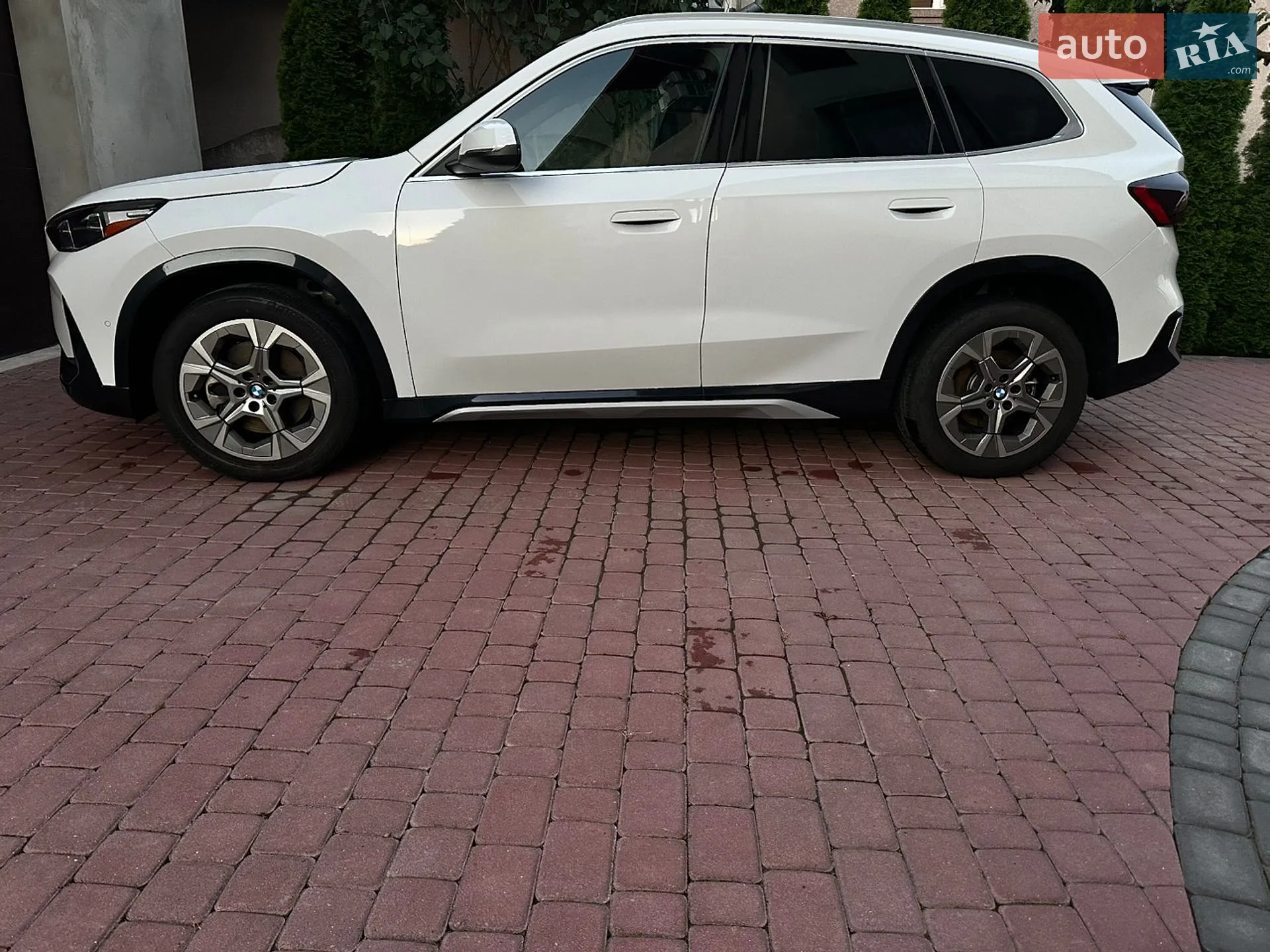 2025 BMW X1 - мініатюра 2