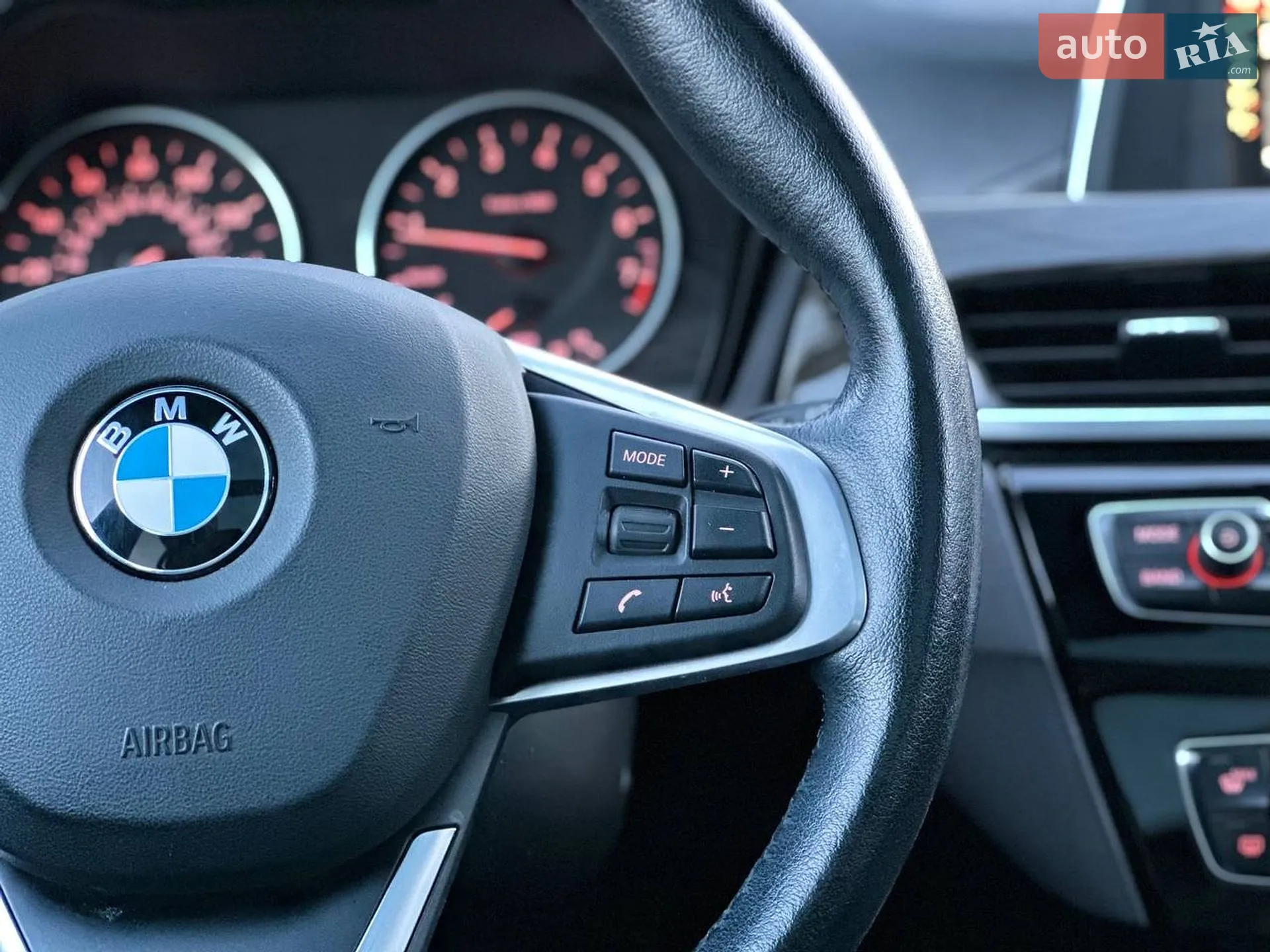 2016 BMW X1 - мініатюра 30