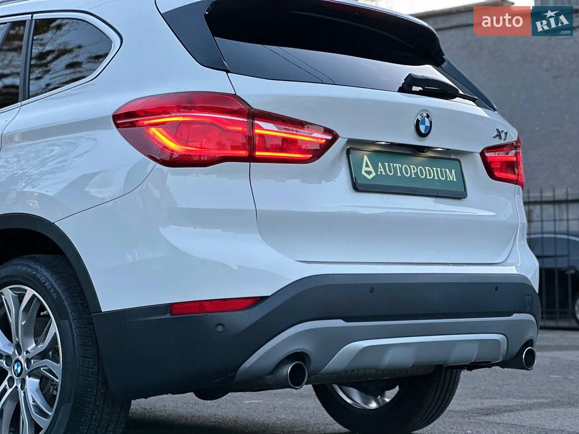2016 BMW X1 - мініатюра 16