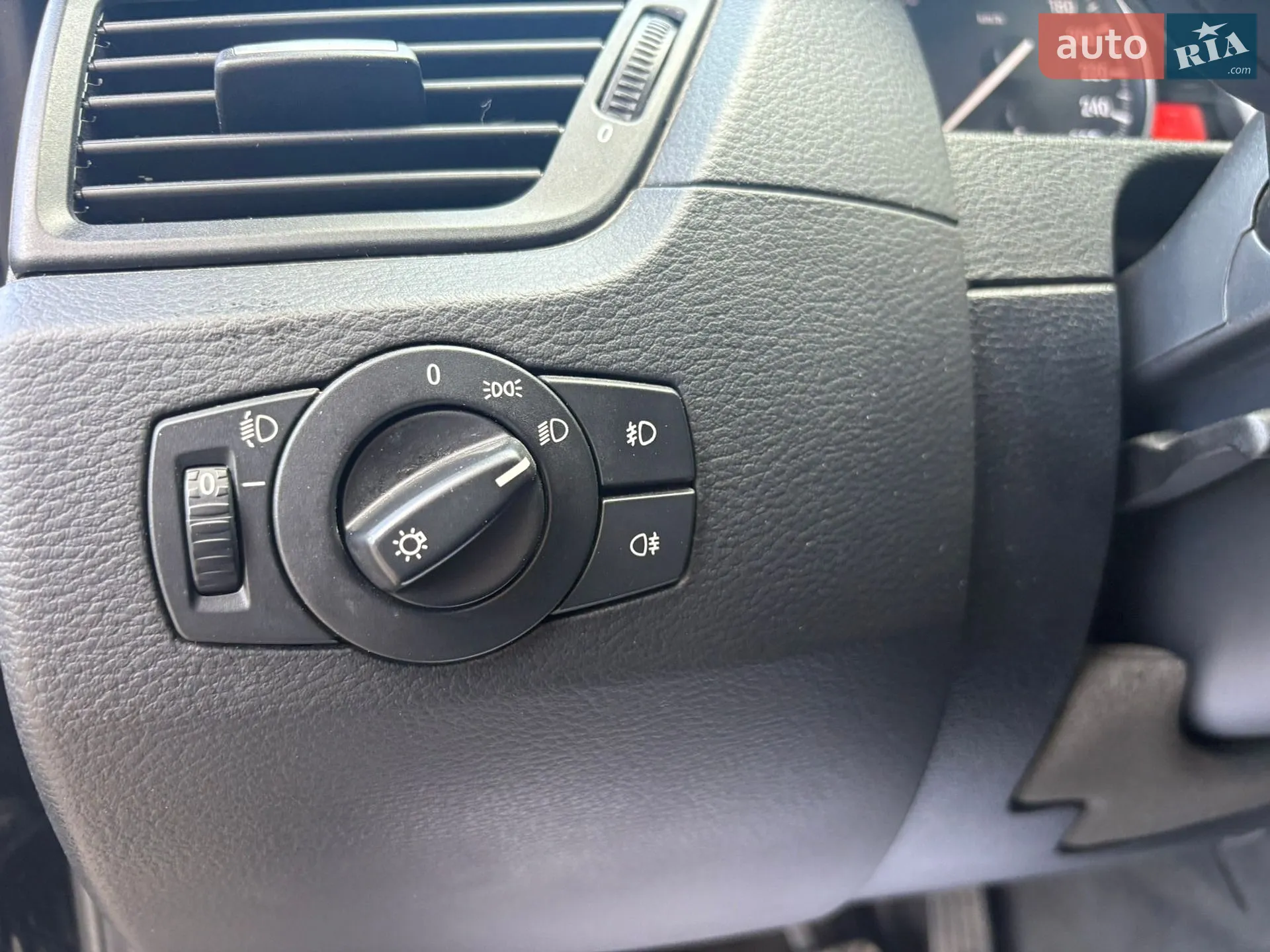 2012 BMW X1 - мініатюра 11