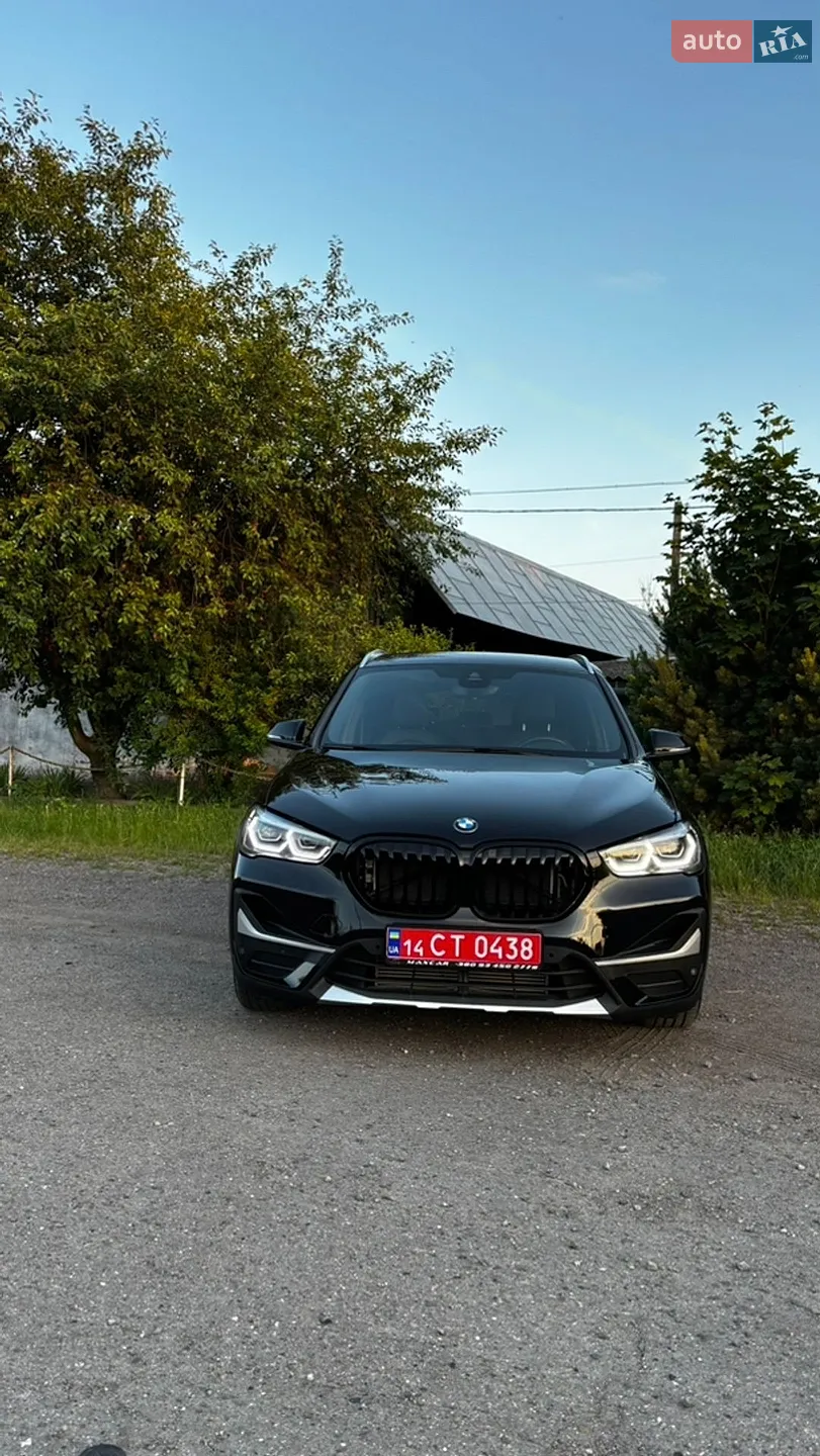 2021 BMW X1 - мініатюра 3