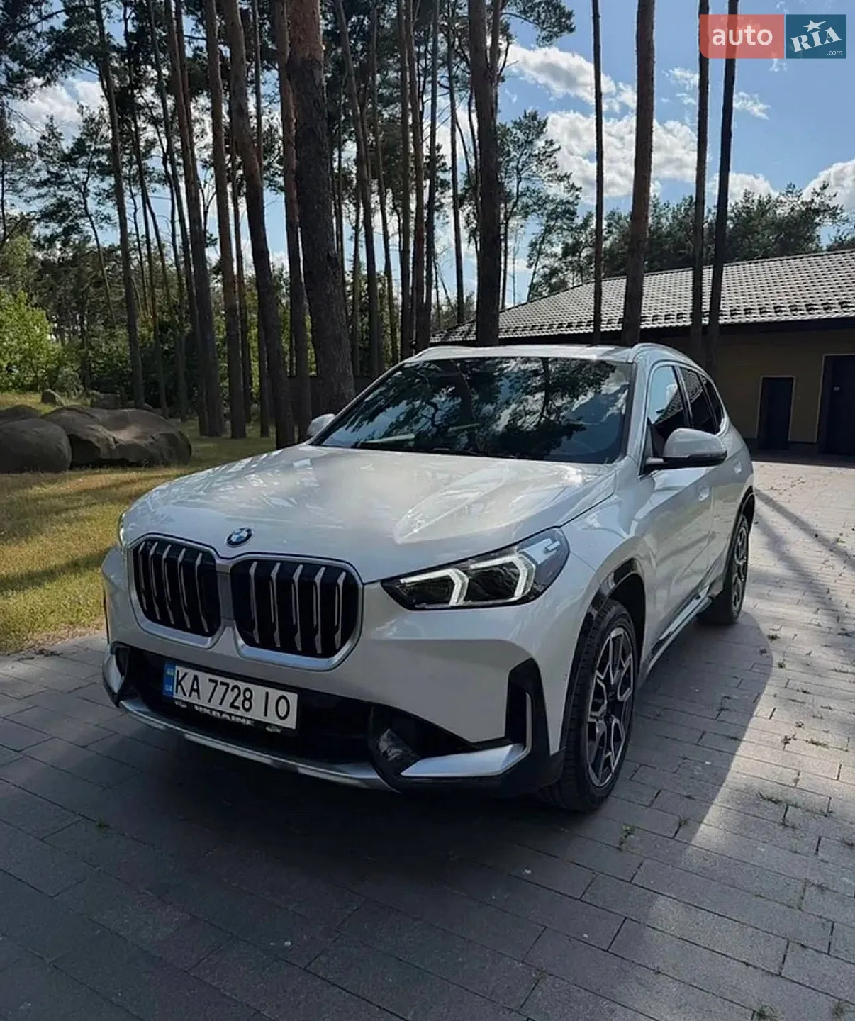 2024 BMW X1 - фото 1